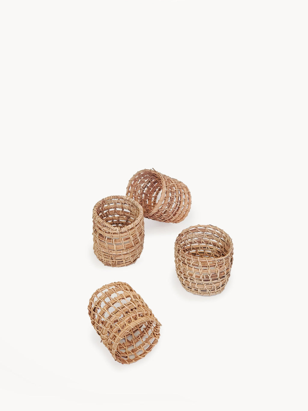 Woven Natural Palm Fiber Napkin Ring (Set of 4)