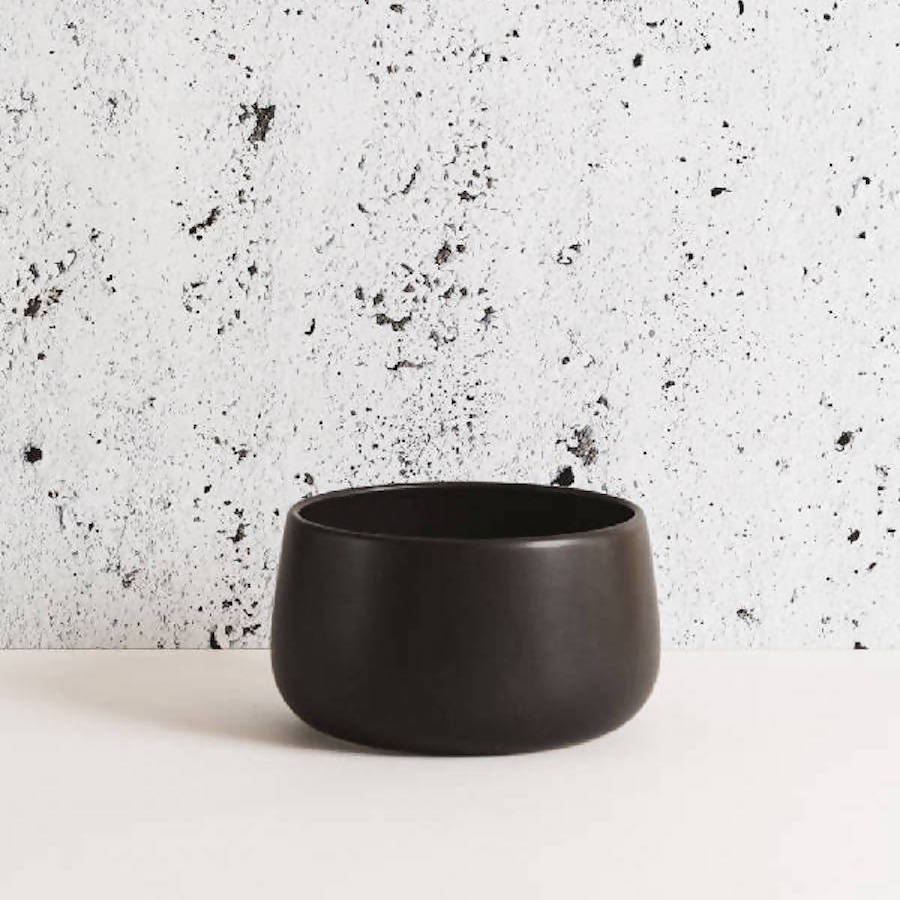 Ewa Stoneware Serving Bowl (68oz)