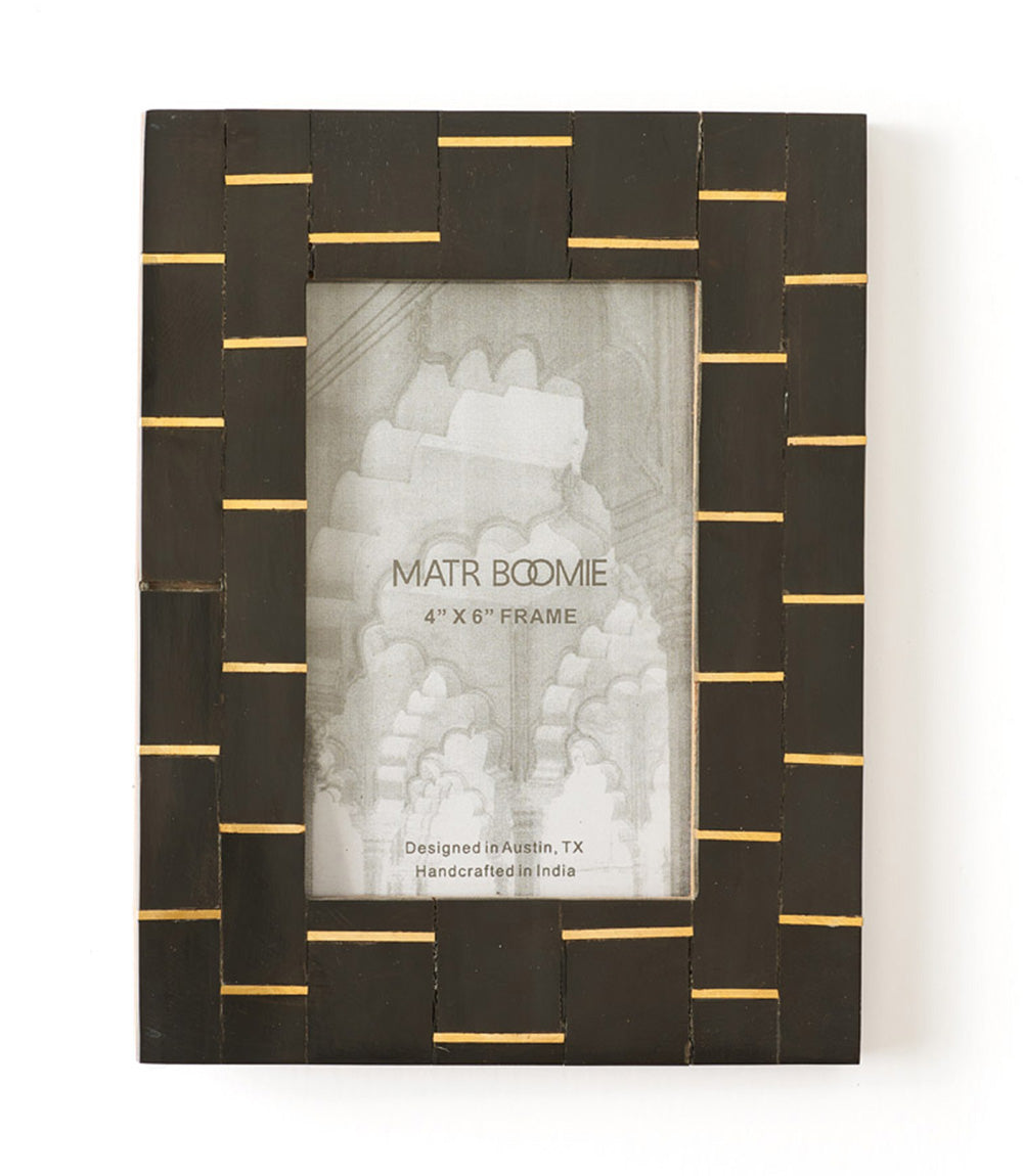 Andhera Dash Black Picture Frame - Hand Carved Horn & Brass (4x6)