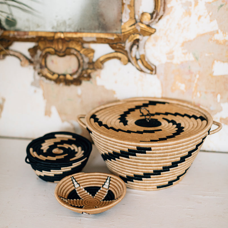 Woven Pot with Lid (Medium)