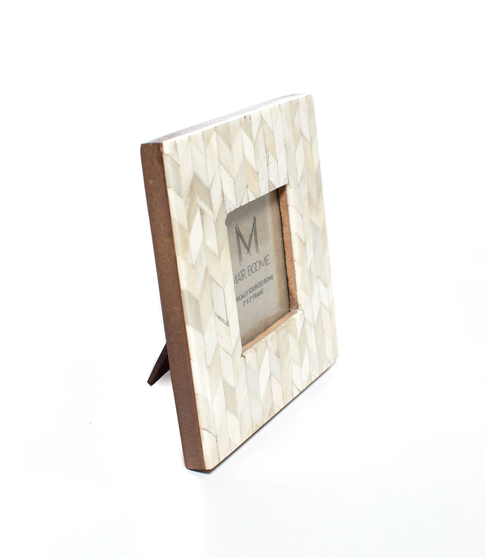 Artemis Handcrafted Bone Picture Frame (3x3)