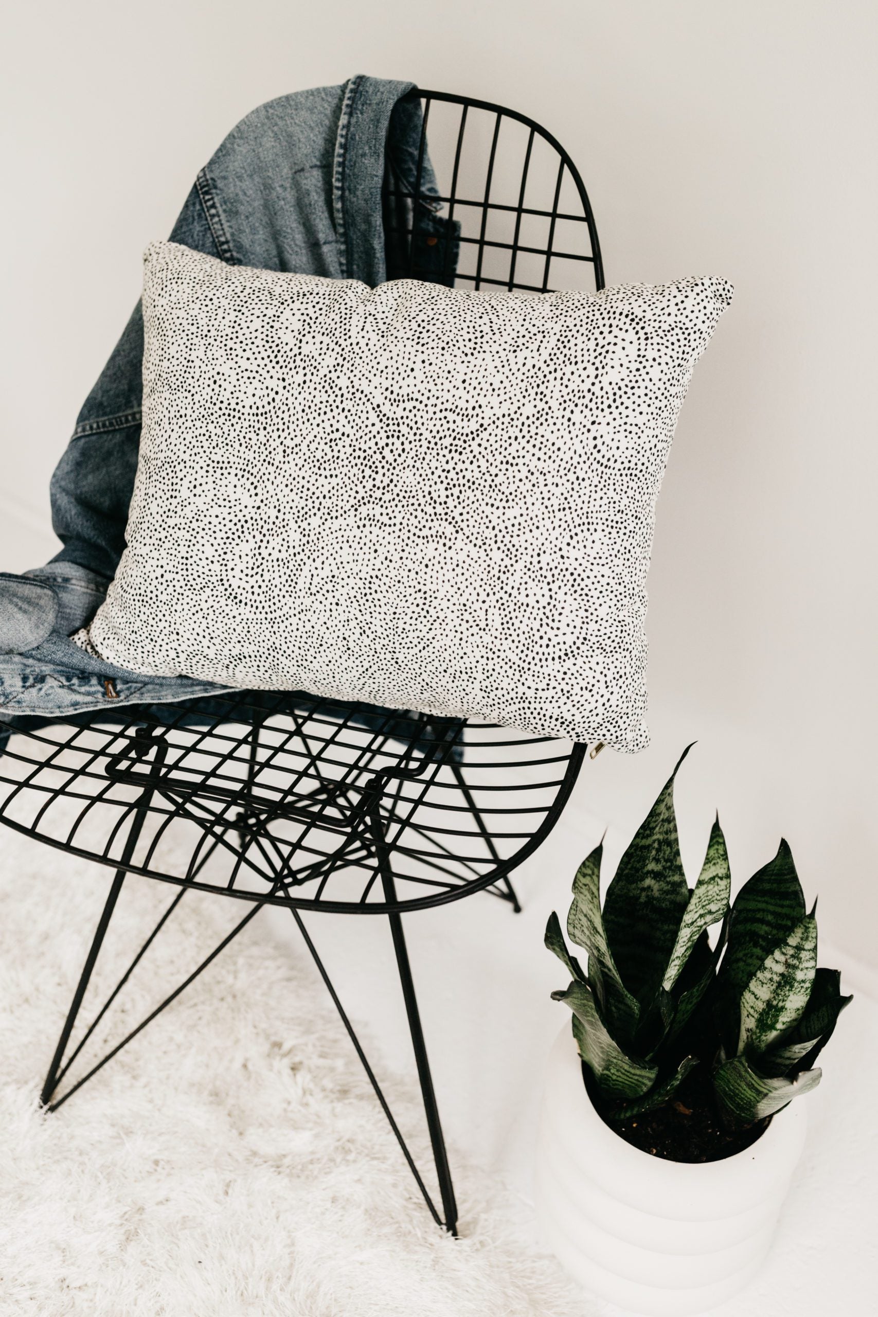 Palizada in Albatross Pillow (16" x 20")