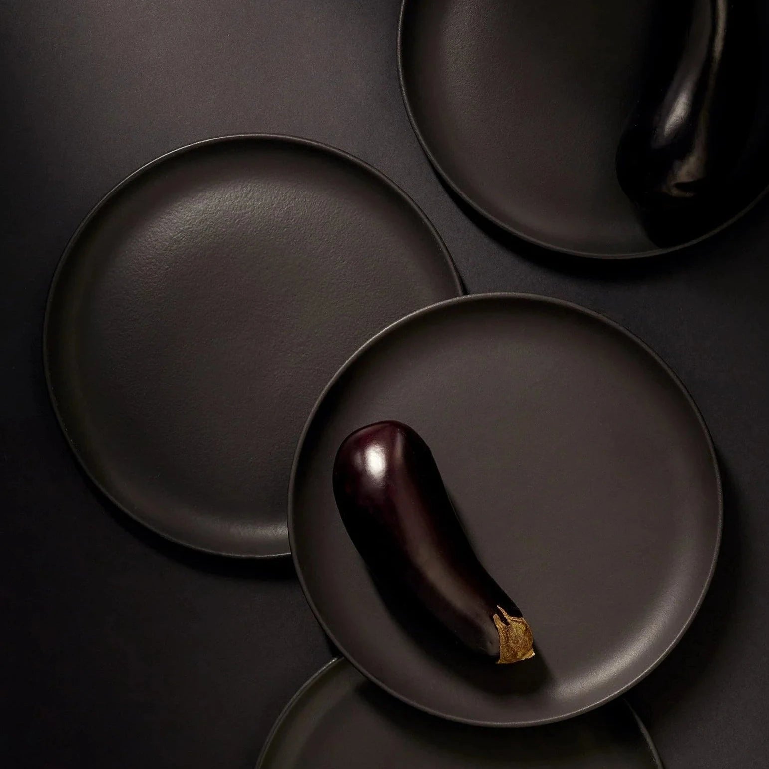Tunisian Dinner Plate - Matte Black