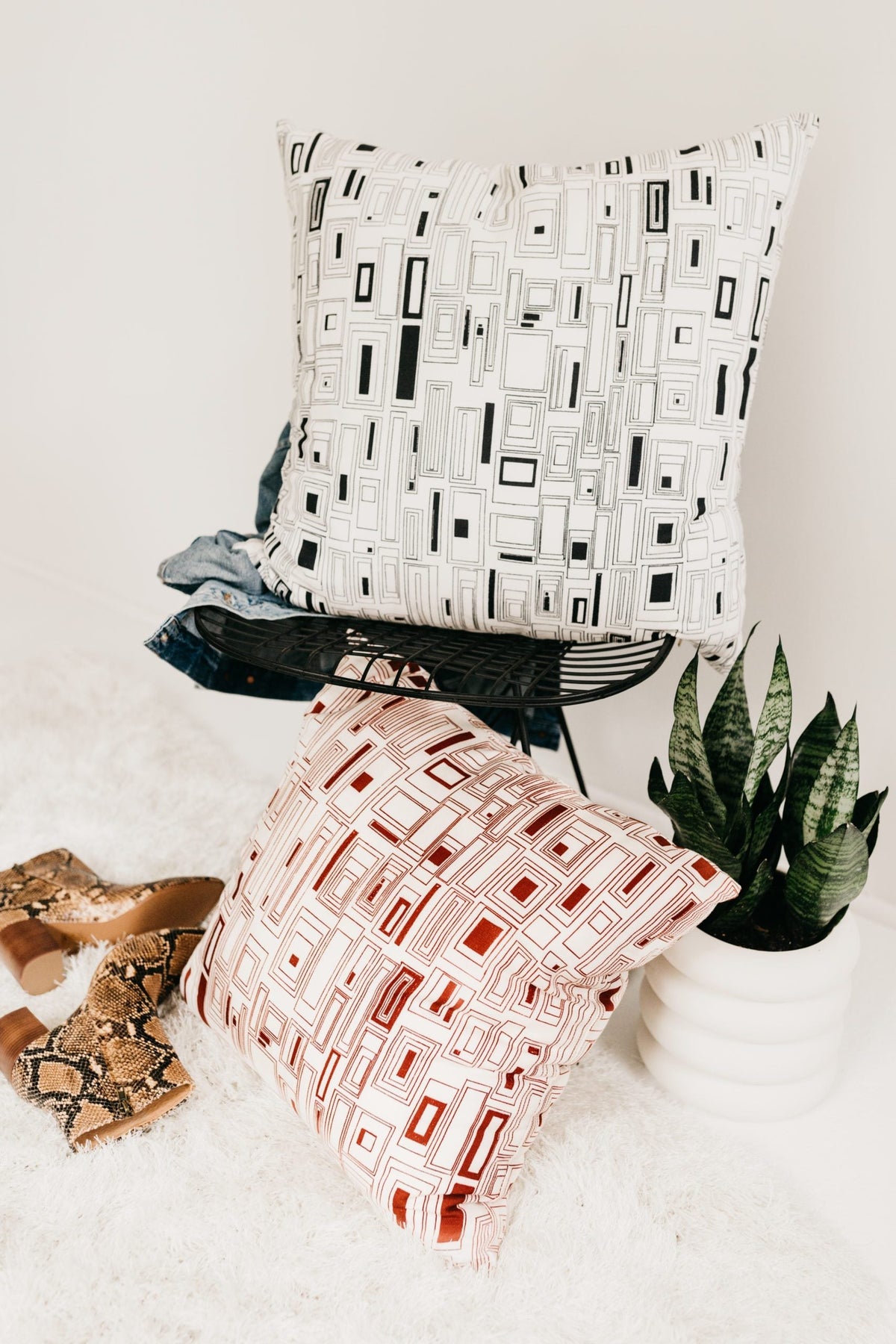 Cristianitos in Clairvoyant Pillow