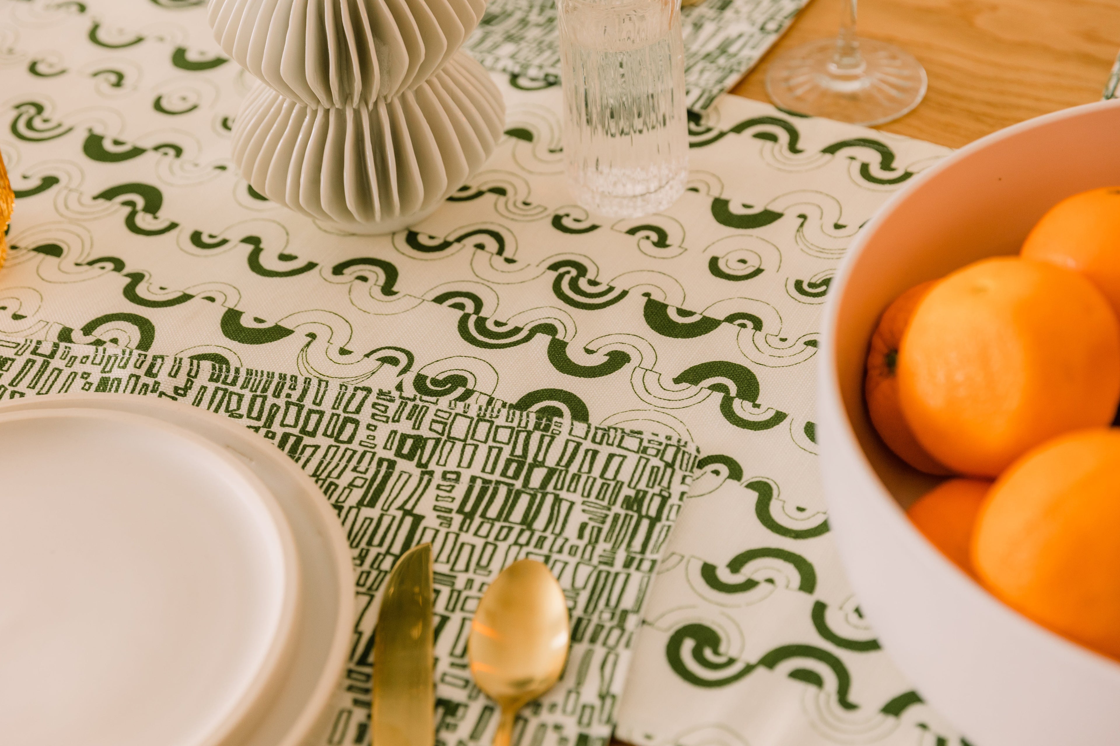 Ortega in Cereus Table Runner (14" x 90")