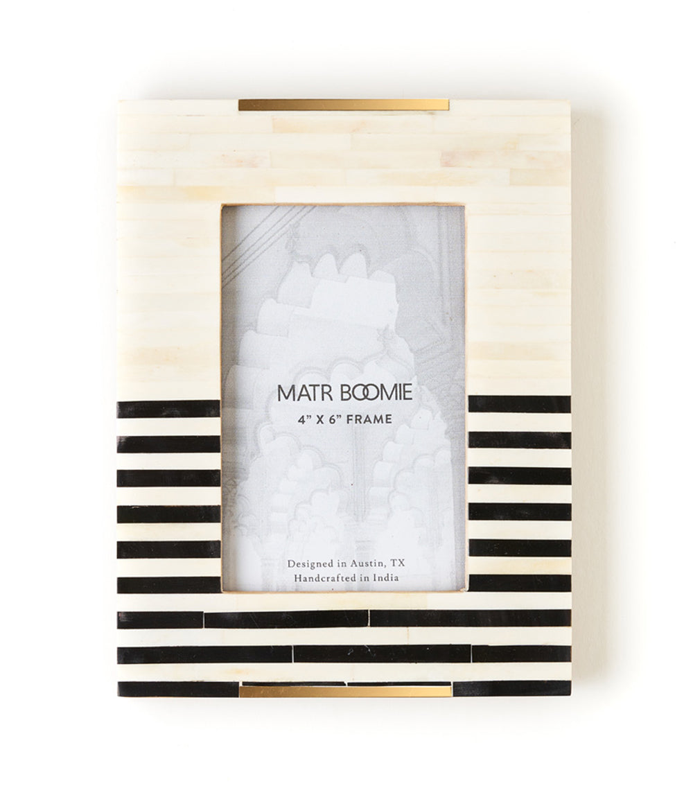 Mukhendu Black & White Handcrafted Bone Picture Frame (4x6)