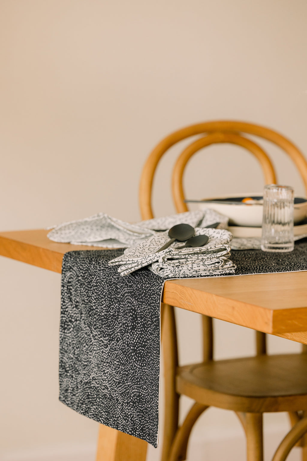 Palizada in Constellation Table Runner (14x90in)