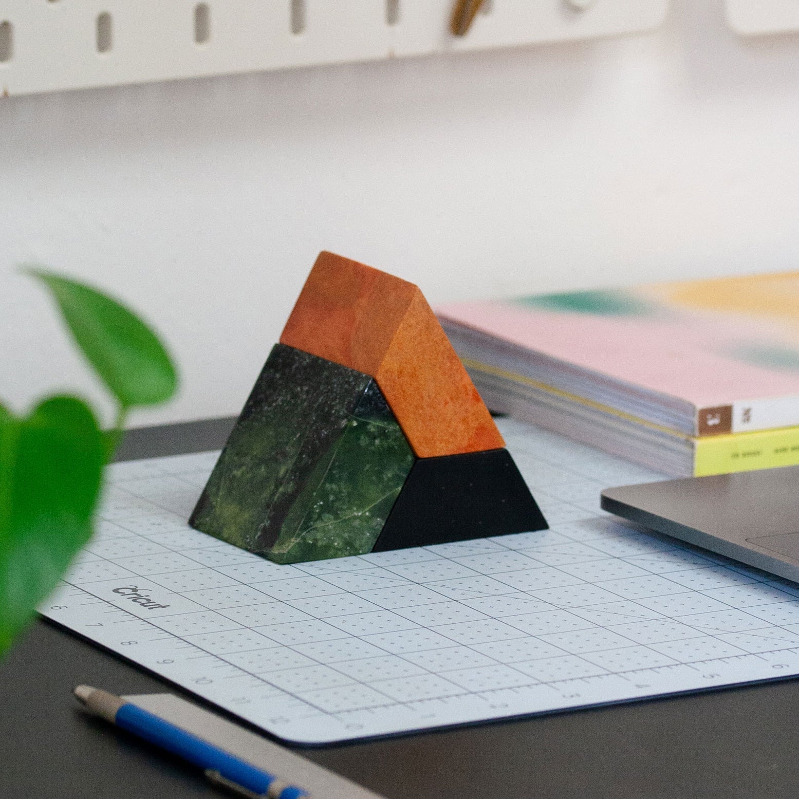 3D Triangle Gemstone Puzzle