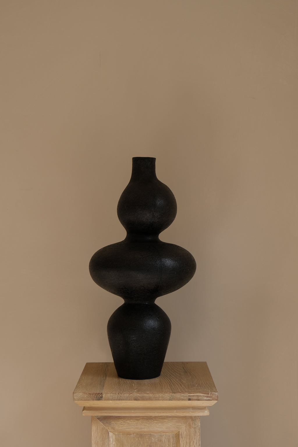 Sewu Vessel Charcoal Vase