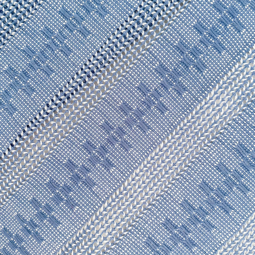 Calado Table Runner in Blue
