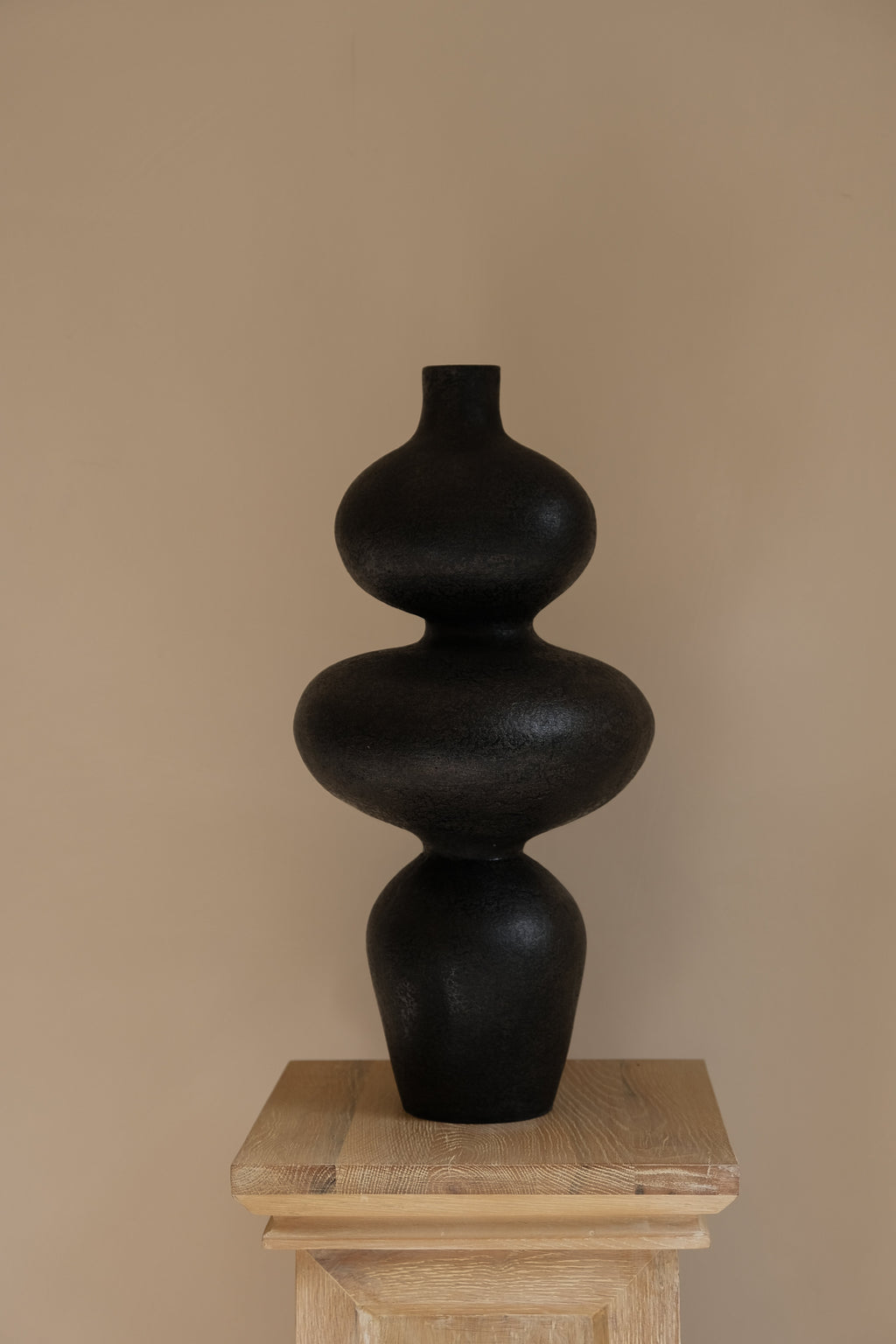 Sewu Vessel Charcoal Vase