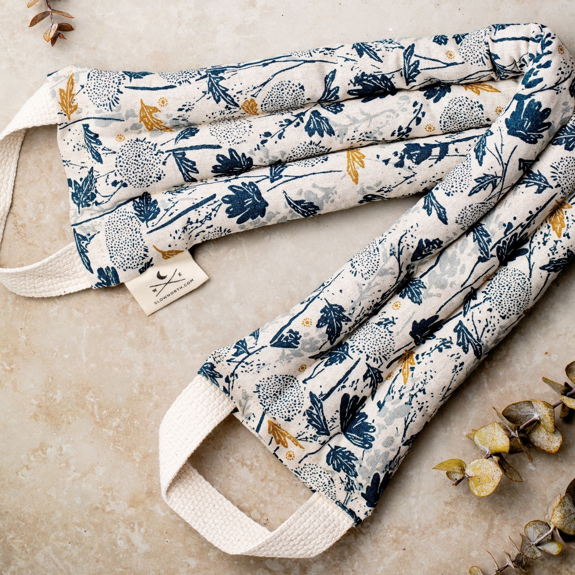 Wander Field Neck Wrap