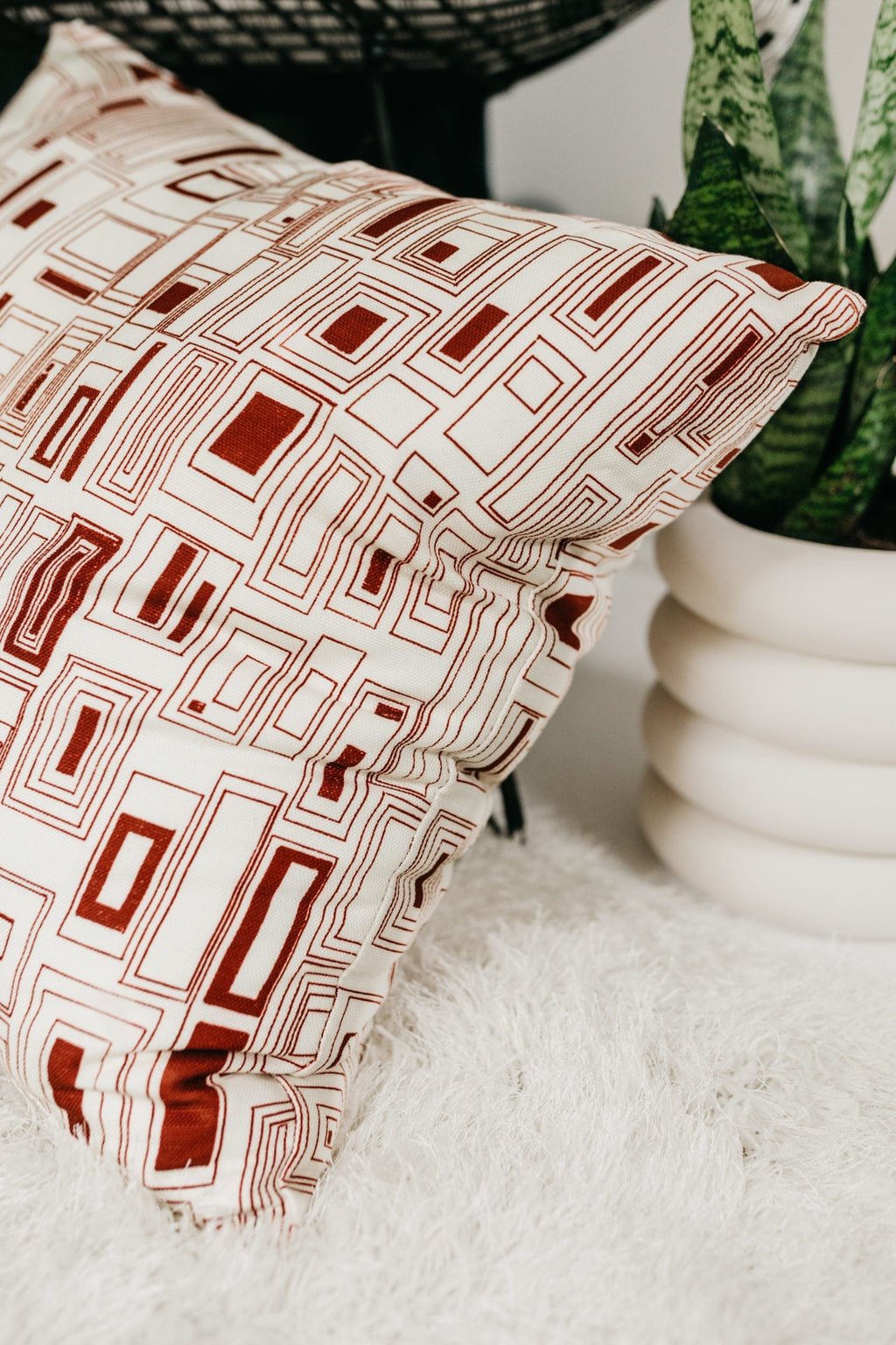 Cristianitos Pillow in Sequoia (20" x 20")