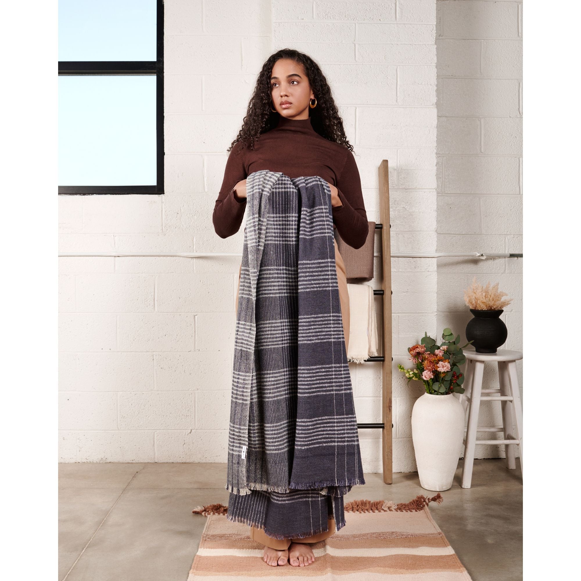 Alloy Dark Blue Stripes Pattern Soft Merino Linen Handloom Throw