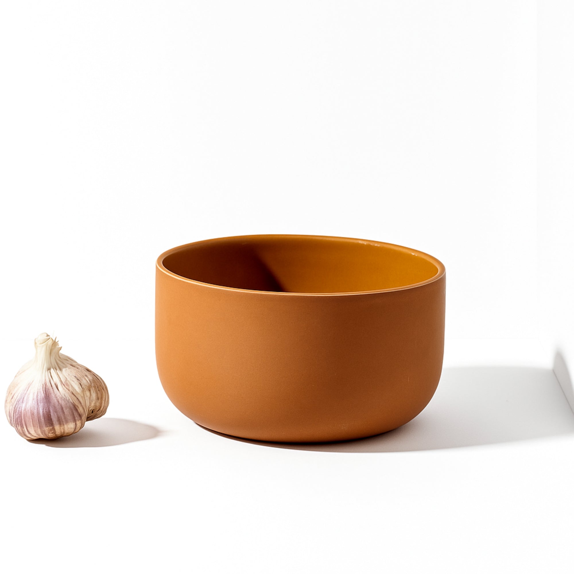 Ewa Stoneware Serving Bowl (68oz)