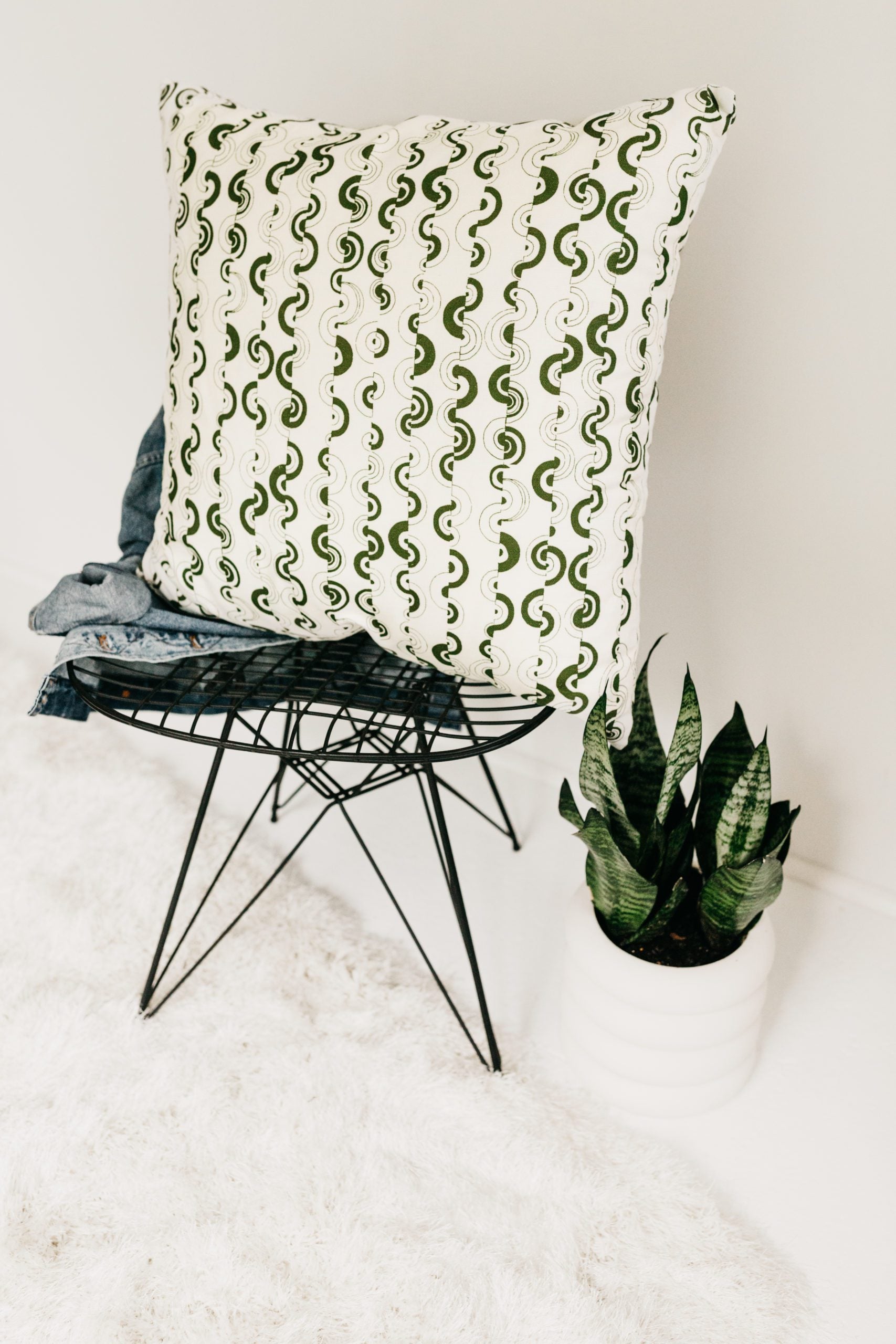 Ortega in Cereus Pillow (24x24in)