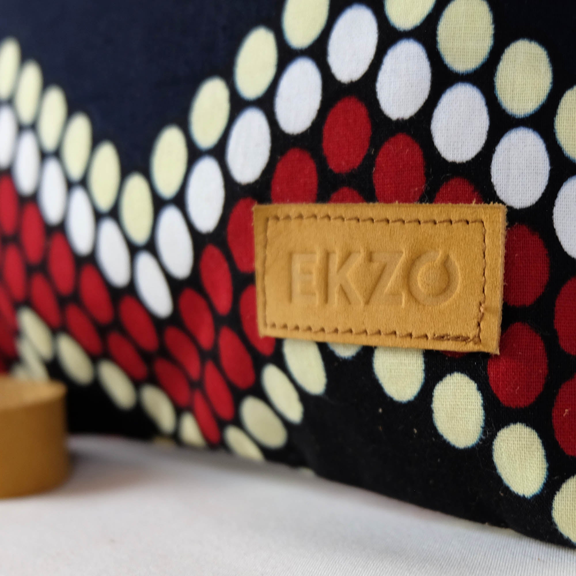 Wax Crossbody Bag - Usiku