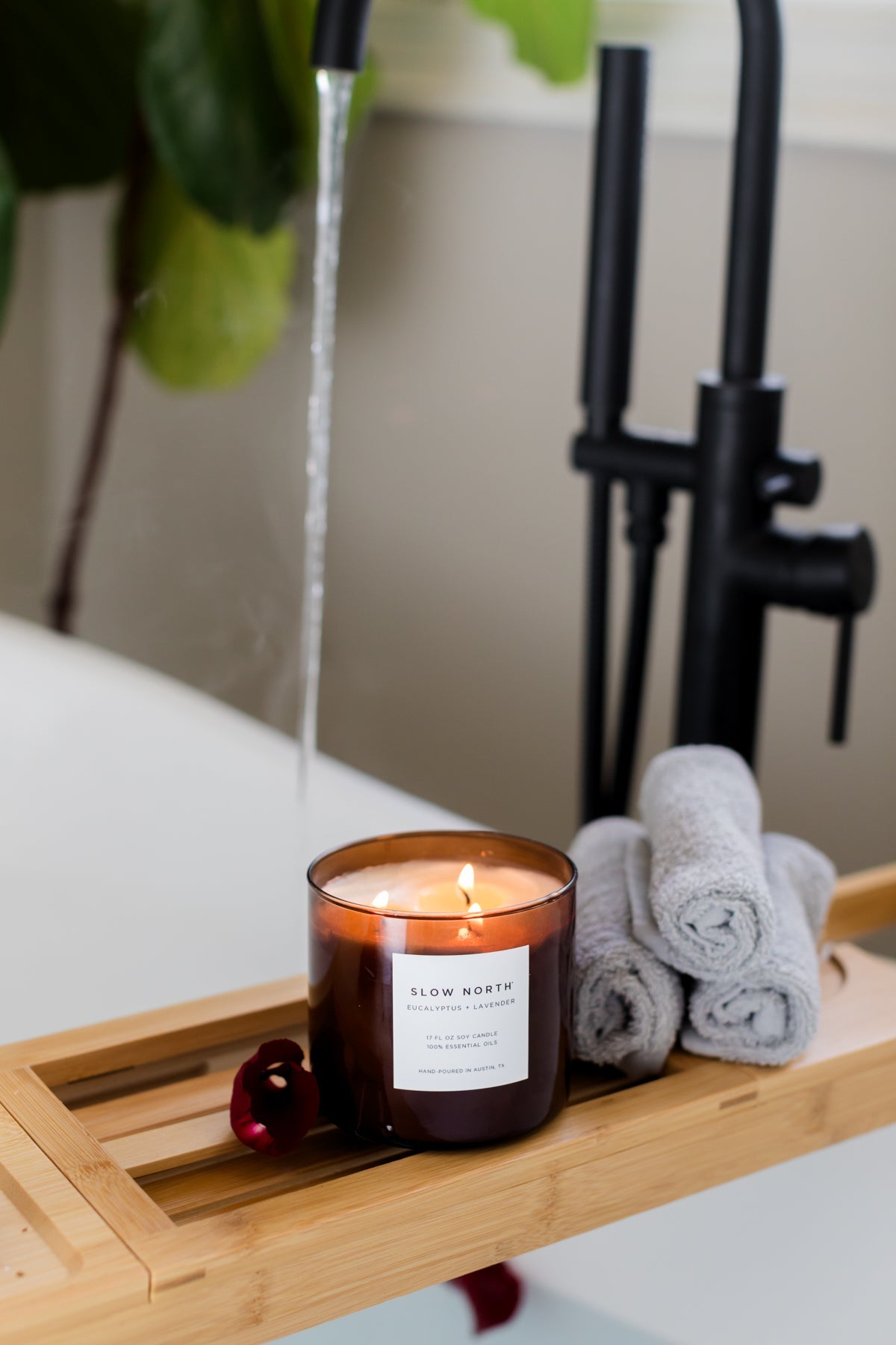 Eucalyptus & Lavender Signature 3-Wick Candle