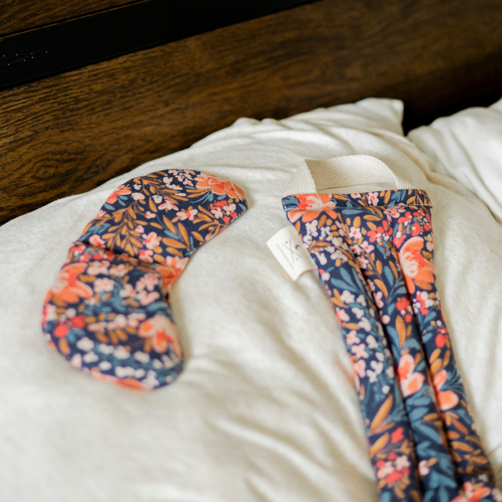 Pom Blossom Eye Mask & Neck Wrap Bundle