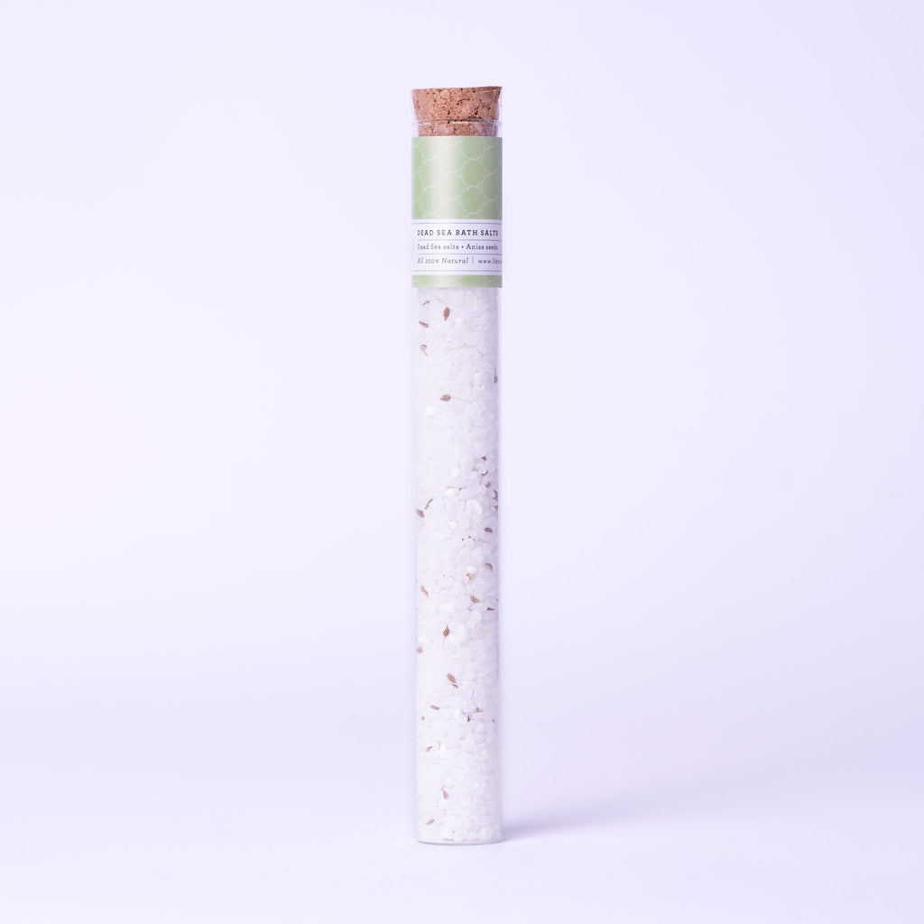 Luxurious Natural Bath Salts Gift Set (8 Glass Tubes)