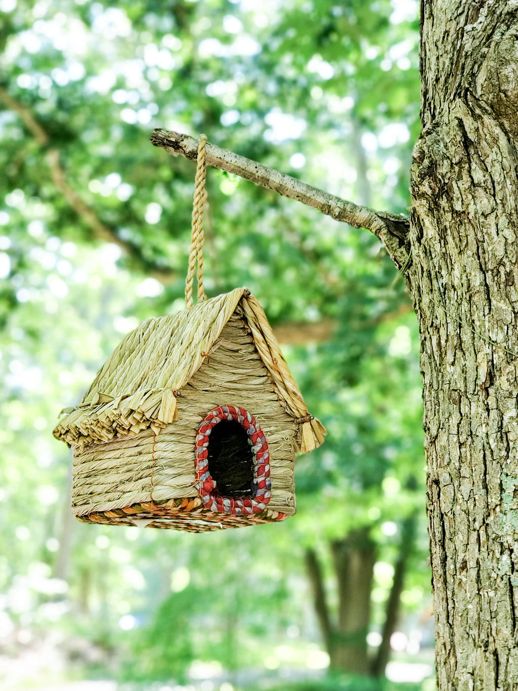 Seagrass & Sari Birdhouse Cabin