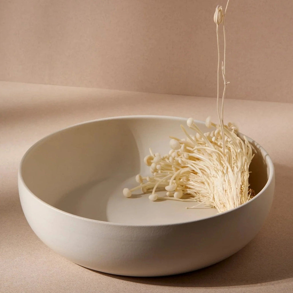Shallow Stoneware Serving Bowl (60 oz)