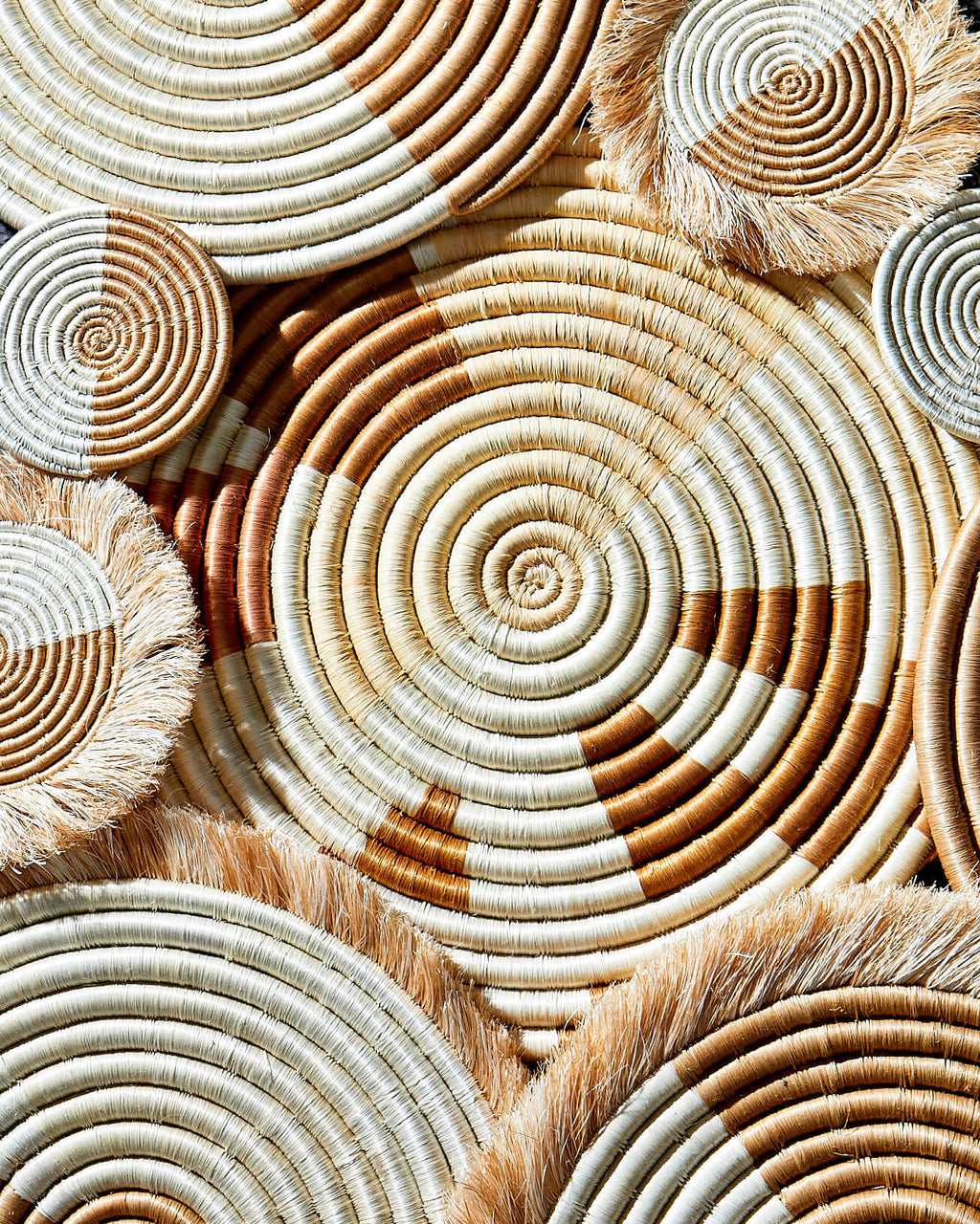 Akeza Placemat in Natural & White