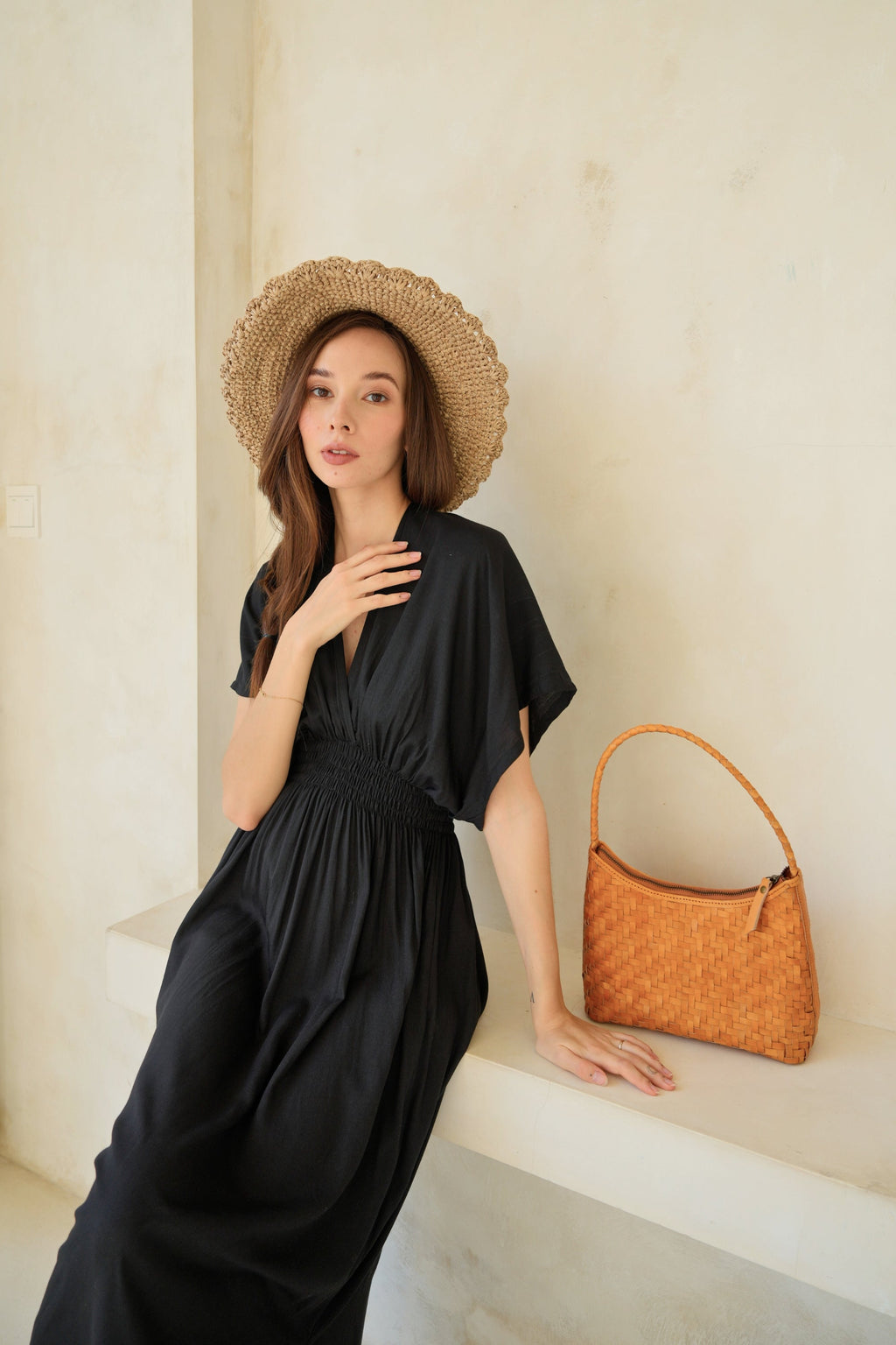 Edith Handwoven Leather Shoulder Bag in Tan