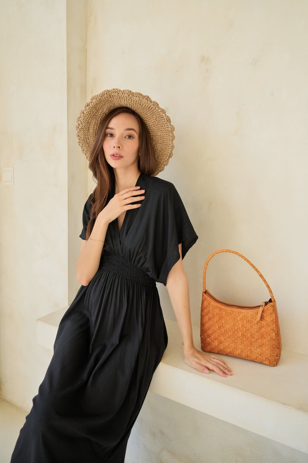 Edith Handwoven Leather Shoulder Bag in Tan