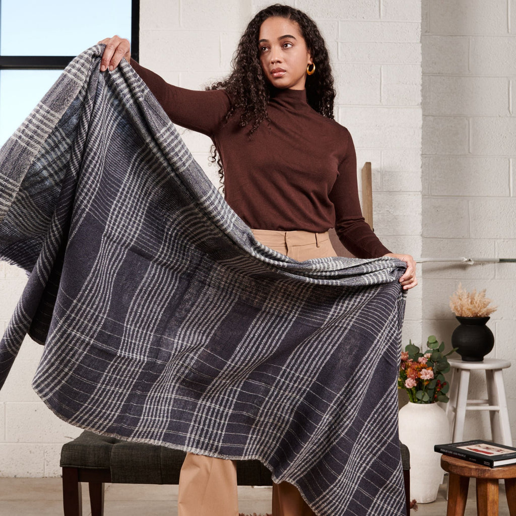Alloy Dark Blue Stripes Pattern Soft Merino Linen Handloom Throw