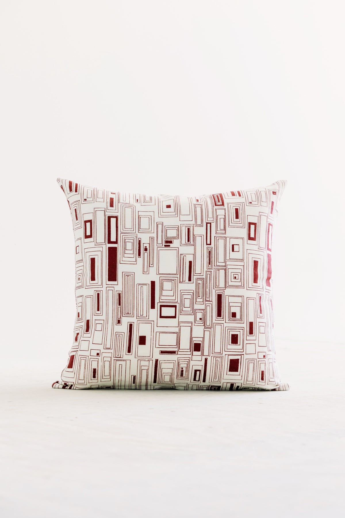 Cristianitos Pillow in Sequoia (20" x 20")