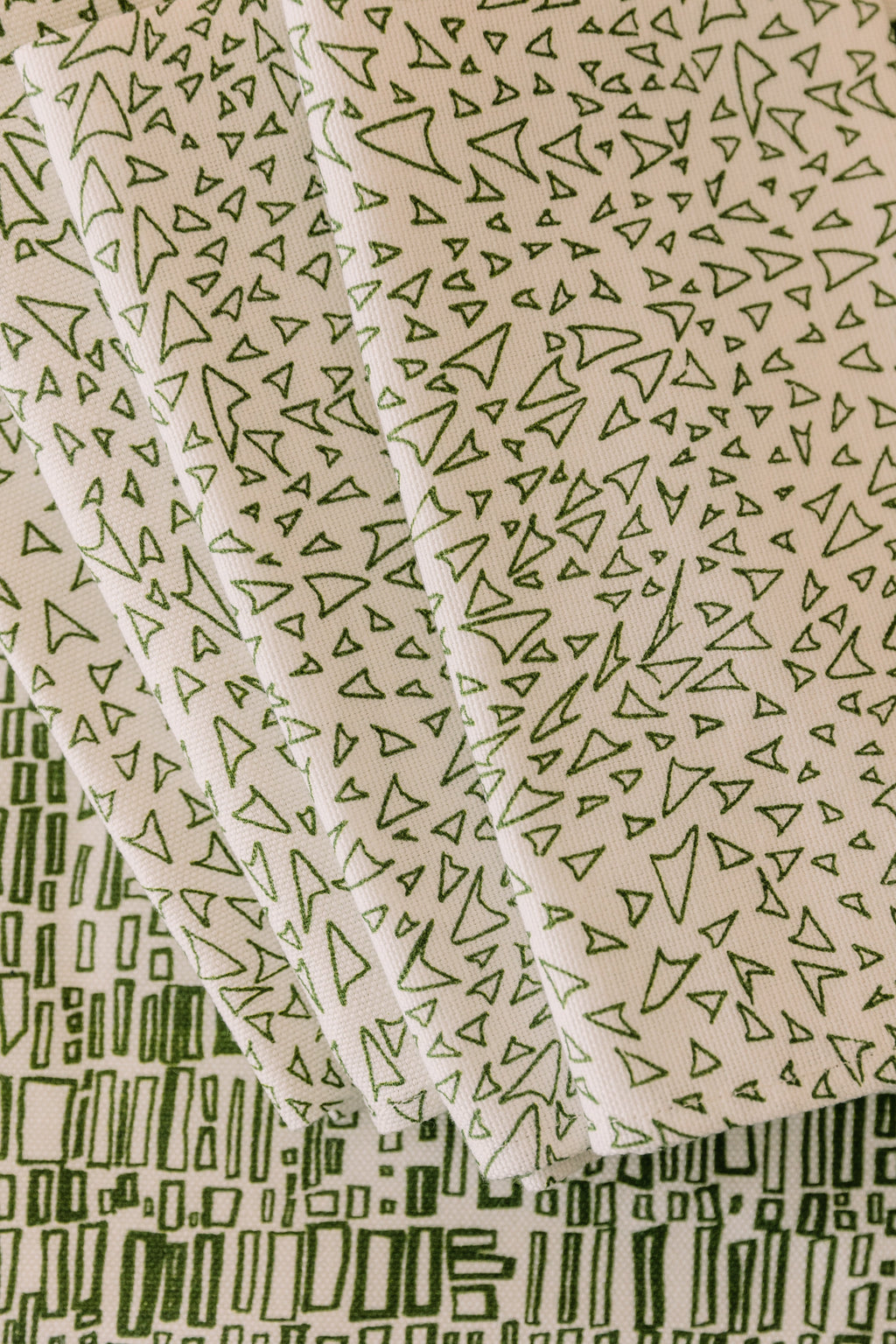 Pair of Napkins - Basilone in Cereus