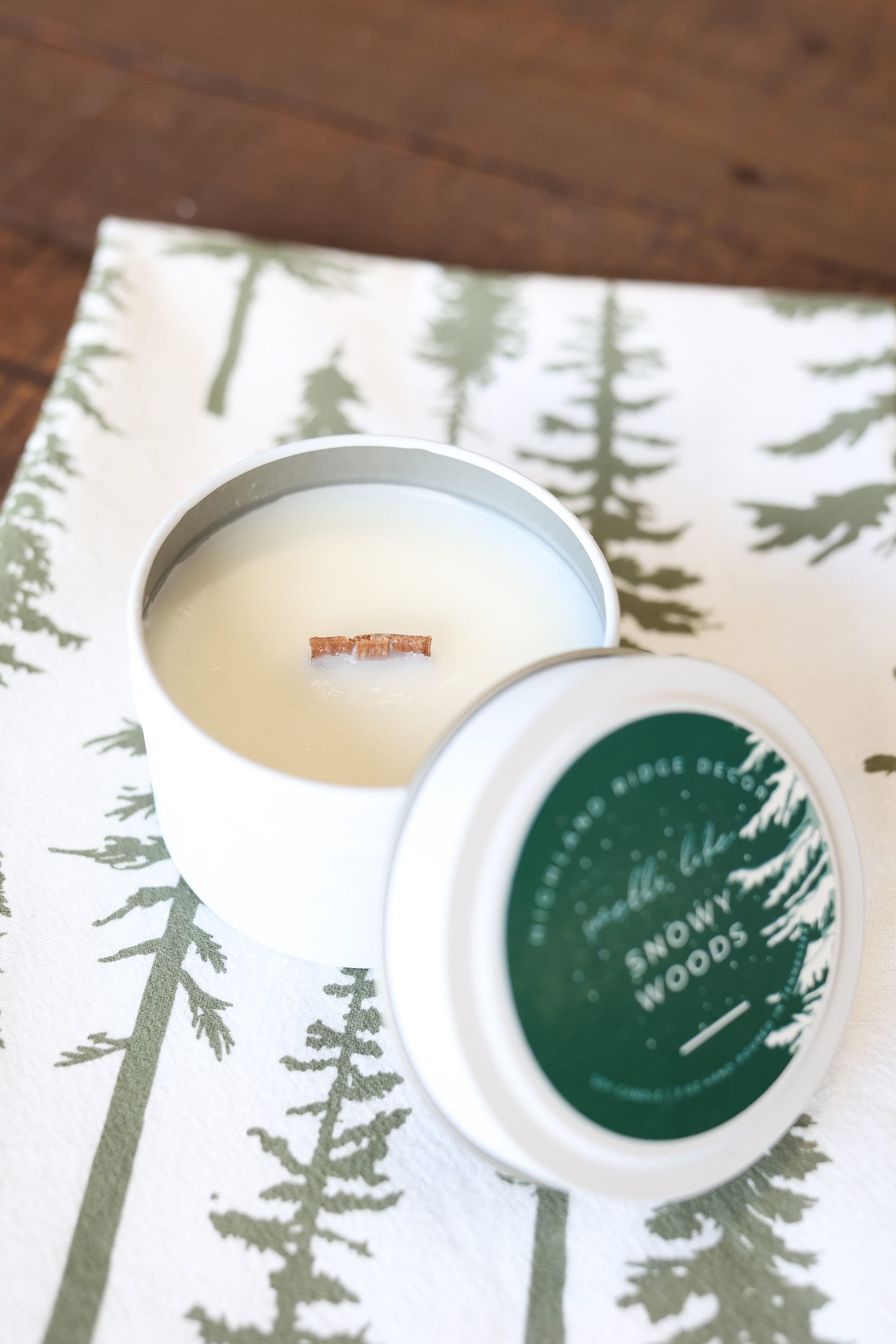 'Snowy Woods' Tin Candle