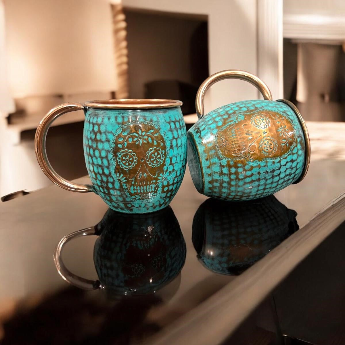 Set of Two Copper Barrel Mugs with Chiselled Skull (Day of the Dead) - Hammered and Turquoise Patina