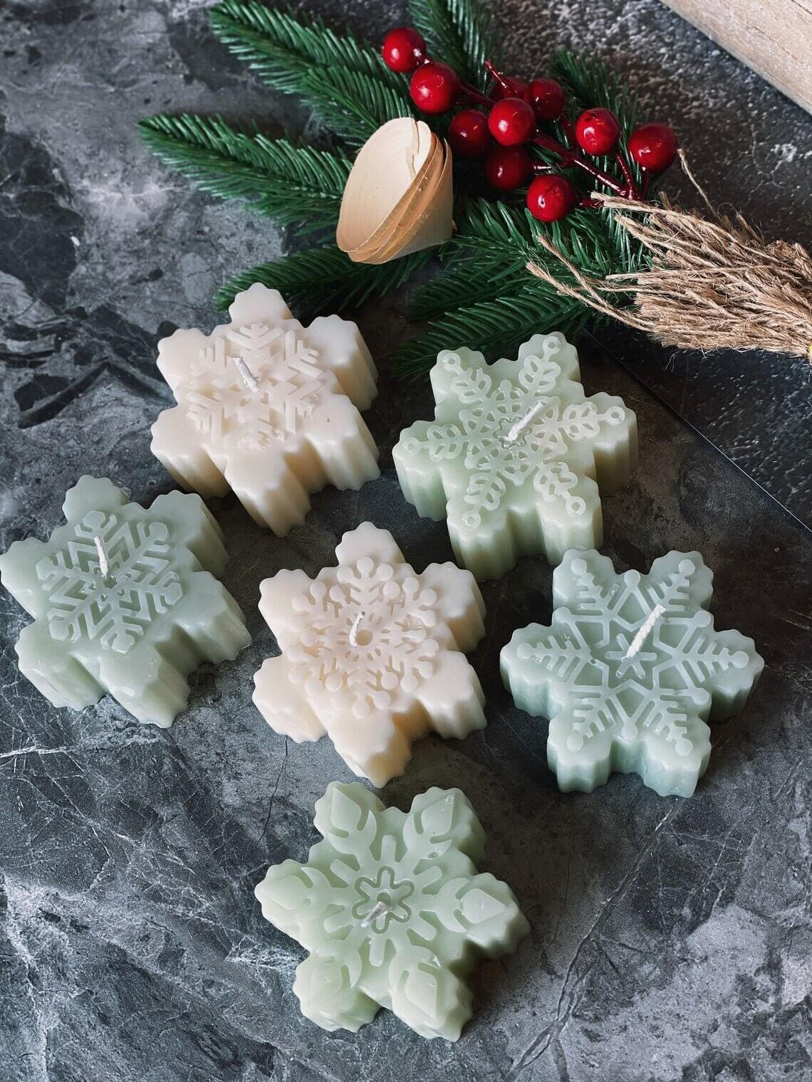 Snowflakes Candle
