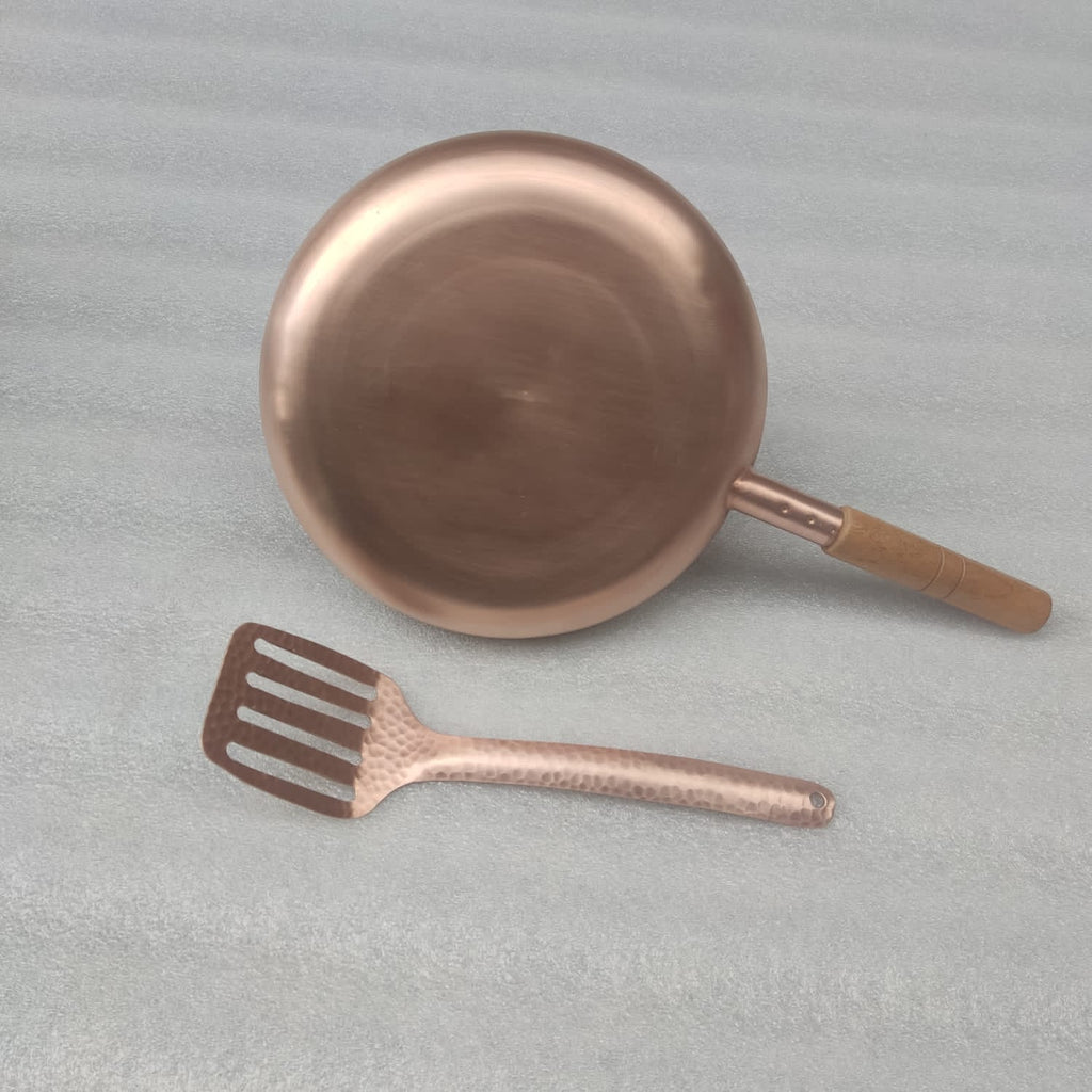 10" Round Plain Copper Pan with Matte Finish, Wood Handle and Spatula