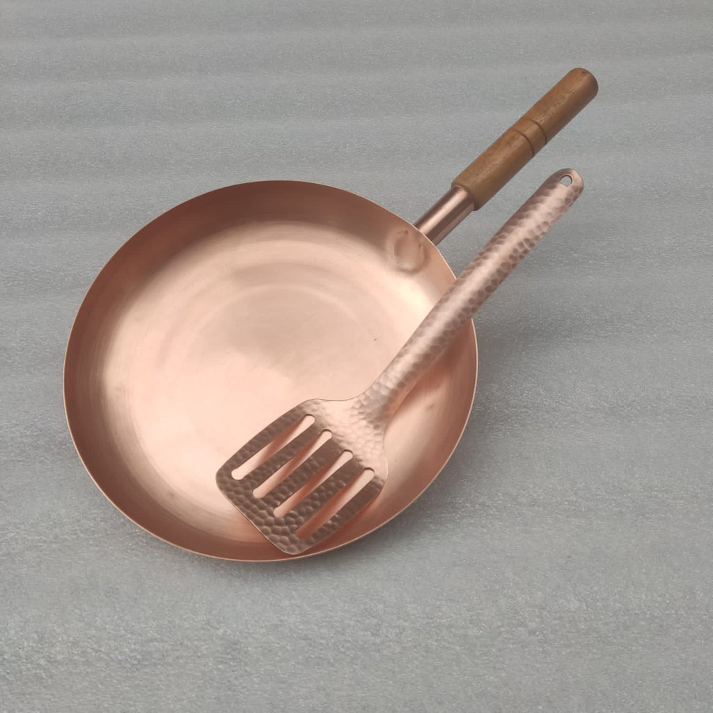 10" Round Plain Copper Pan with Matte Finish, Wood Handle and Spatula